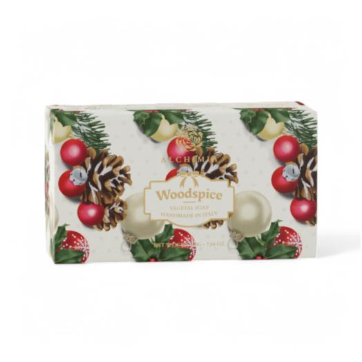 Sapone natalizio solido vegetale Xmas alle Woodspice 200 gr. Sapone natalizio solido vegetale Xmas alle Woodspice 200 gr.
