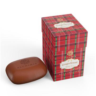 Scatola Cubica Natalizia con 3 saponette Gingerbred da 150 gr. Scatola Cubica Natalizia con 3 saponette Gingerbred da 150 gr.